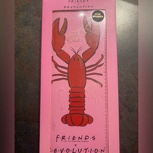 *NEW IN PACKAGE* Friends x Revolution - Lobster Eye Brush Set